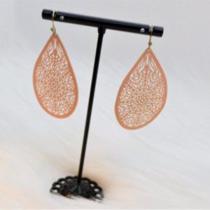 Delicate soft blush pink dangle earrings.